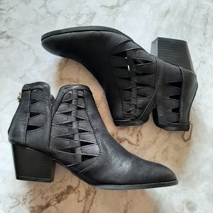 Black Qupid Booties